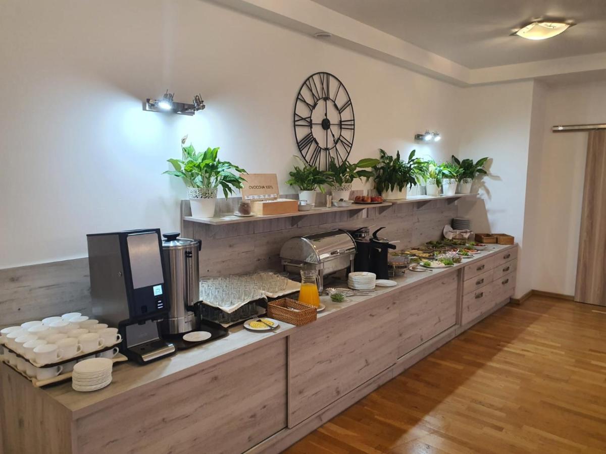米兹多洛杰Polonia住宿加早餐旅馆 外观 照片